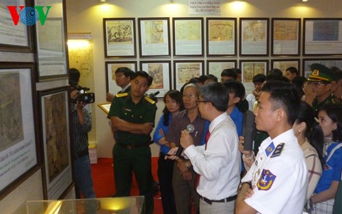 Landkartenausstellung über Beweise für Souveränität Vietnams auf Hoang Sa und Truong Sa - ảnh 1